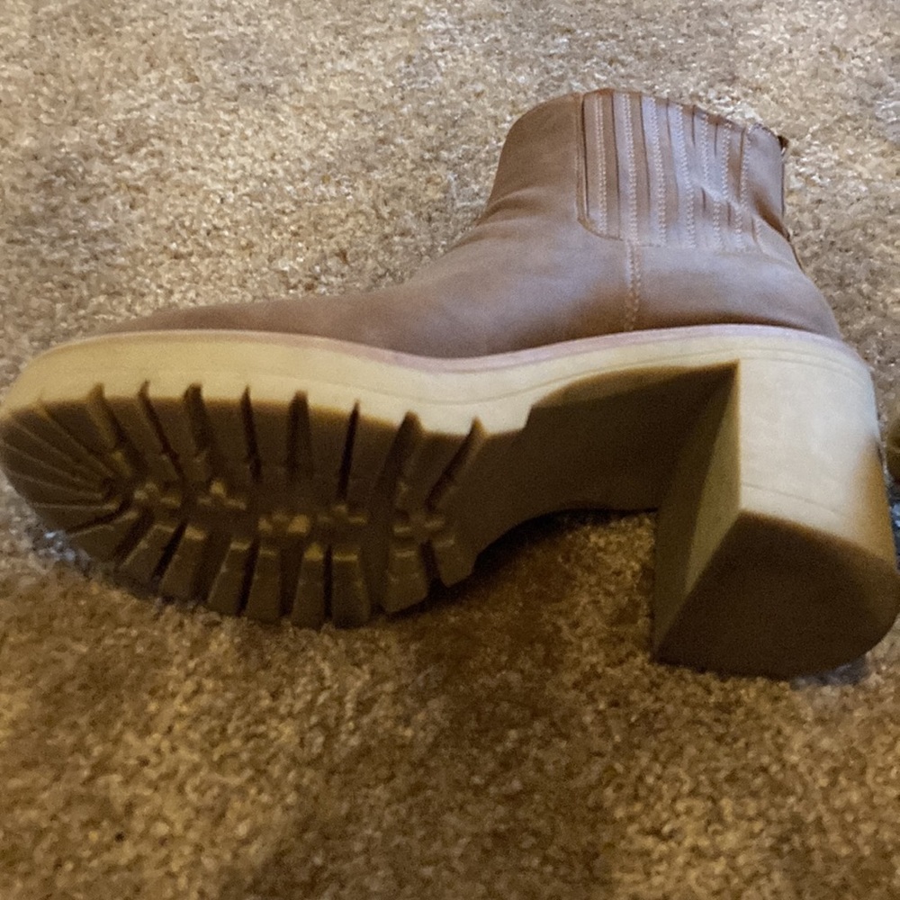 Jade booties - Picture 6 of 9